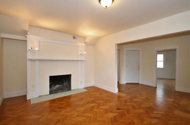 Building Photo - 345s