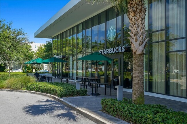 Building Photo - 2960-2960 NE 207th St