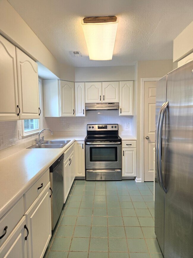 Building Photo - 3804 Daiquiri Ct