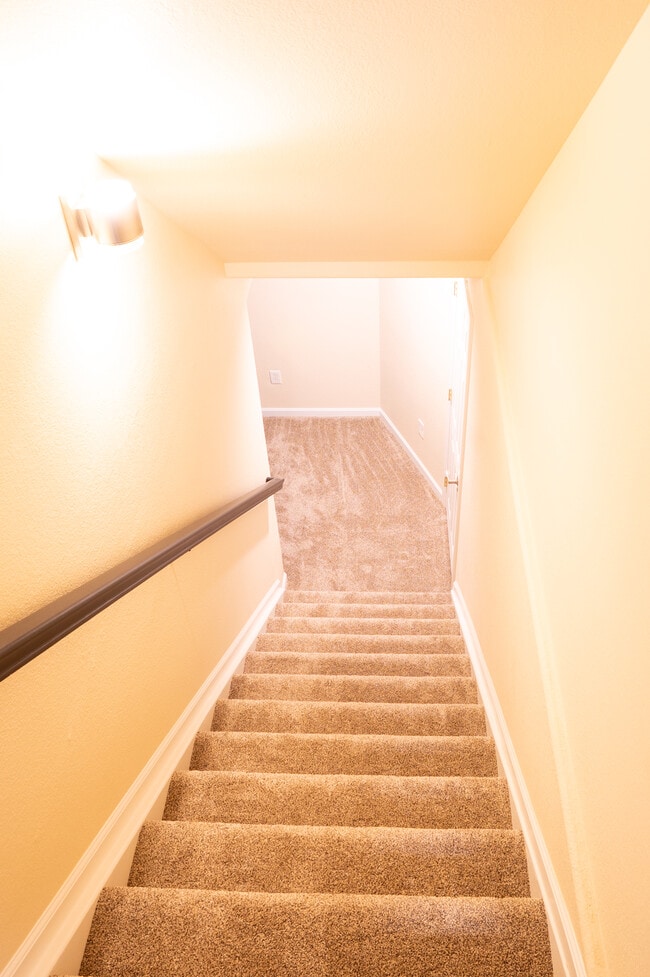 Building Photo - 9952 Melbourne Cir