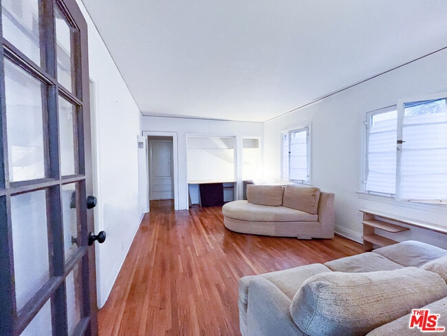 Building Photo - 1120 20th St