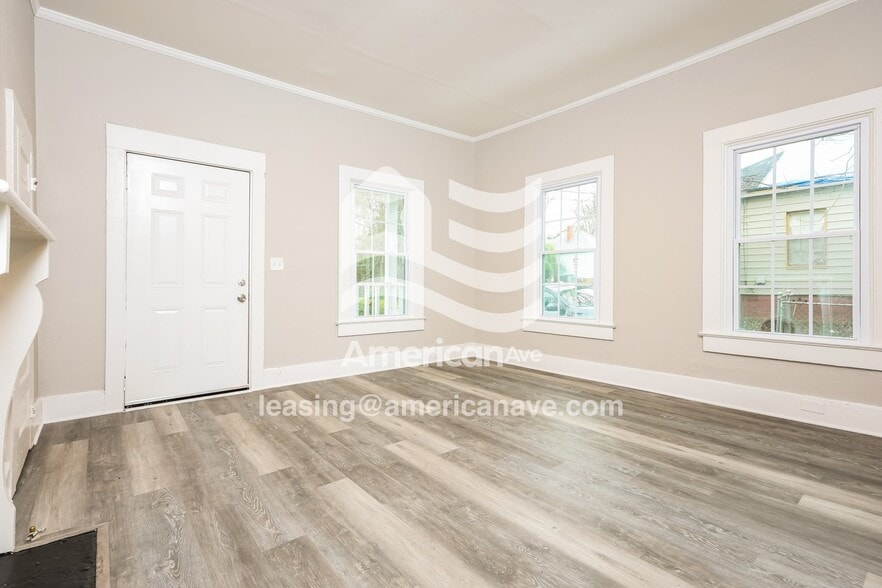 Building Photo - 912 Georgia Ave