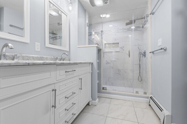 Building Photo - 77 Colonial Rd