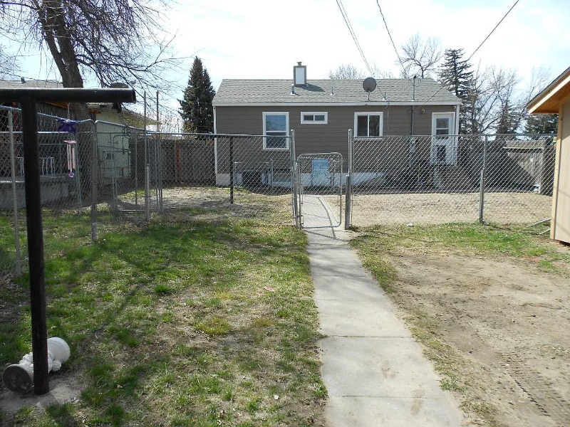 Building Photo - 1905 9th Ave S