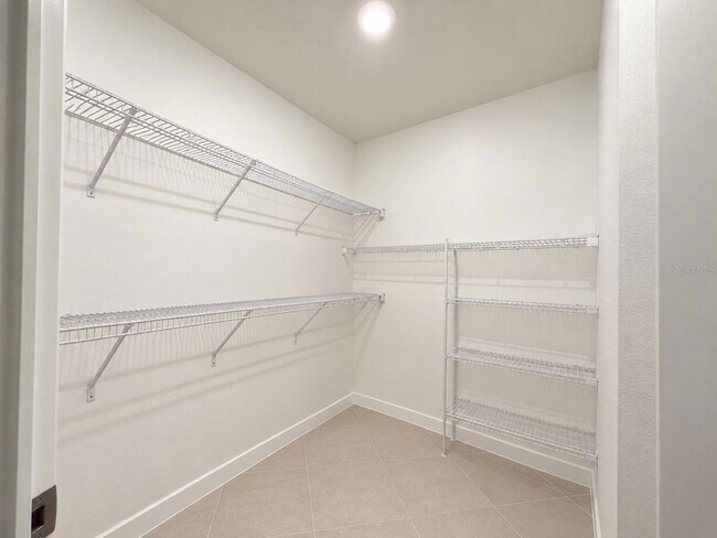 Building Photo - 6333 Cedar Chase Ct
