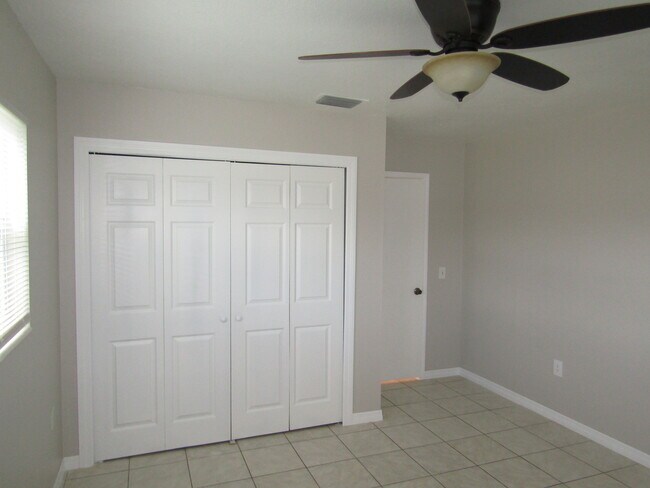 Building Photo - 417 Granada Blvd