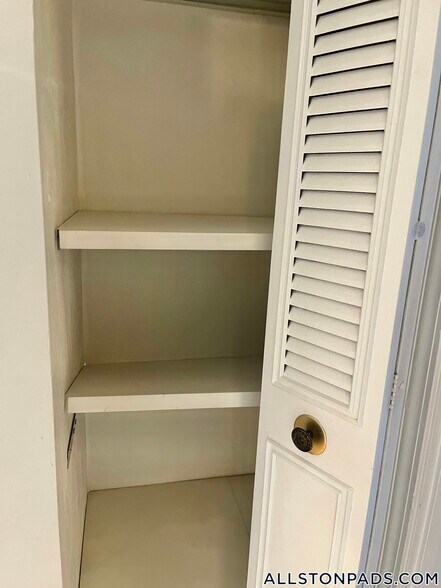 Building Photo - 80 Gardner St