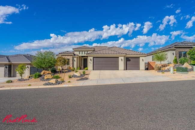 Primary Photo - Stunning 4 Bedroom Home with Gorgeous Back...