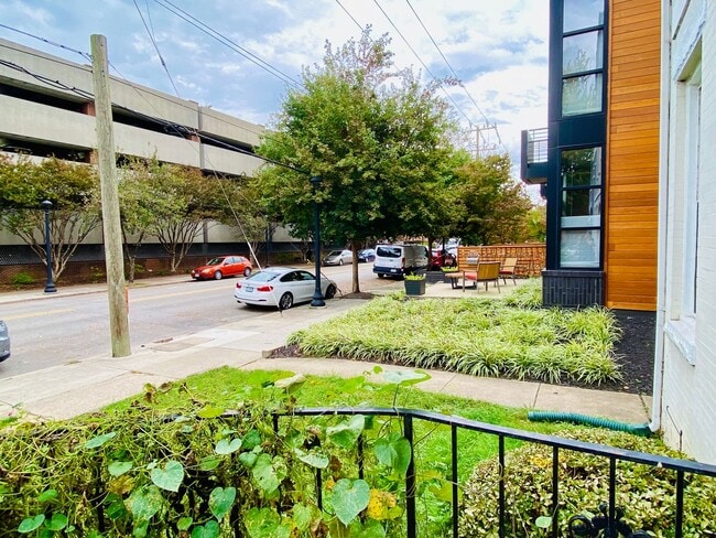 Building Photo - 2623 Floyd Ave