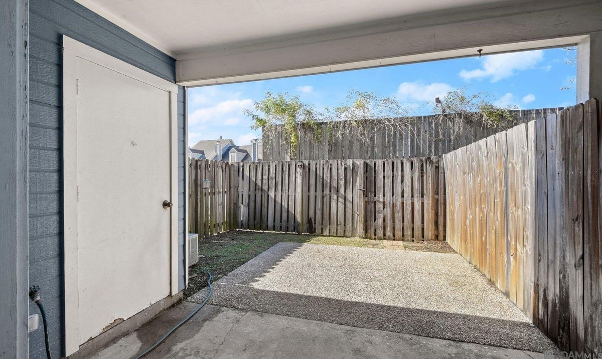 Building Photo - 150 Ocean Dr