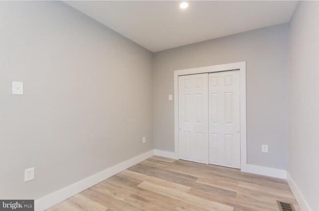 Building Photo - 1272 S Dover St