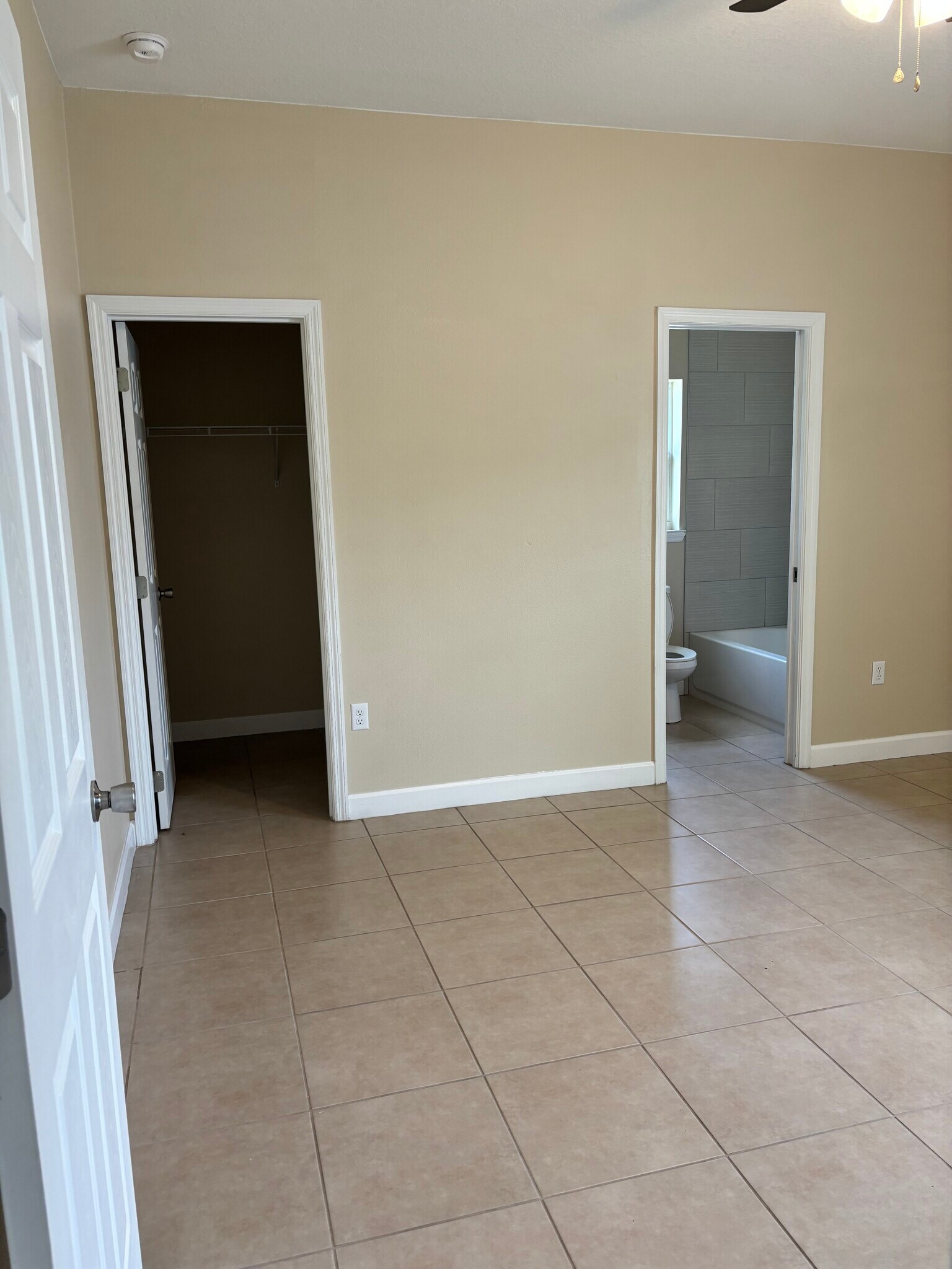 Master Bedroom - 1123 Normandy Dr