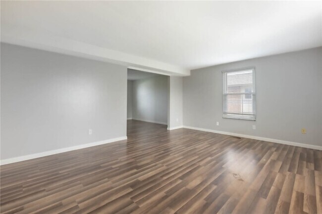 Building Photo - 6117 Charlesgate Rd