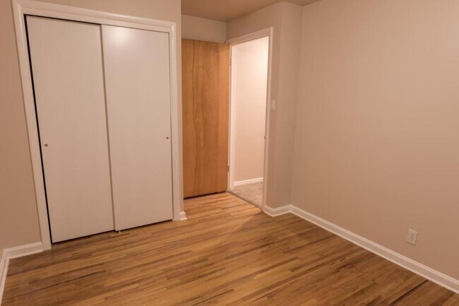 Building Photo - 5886 S Utahna Dr