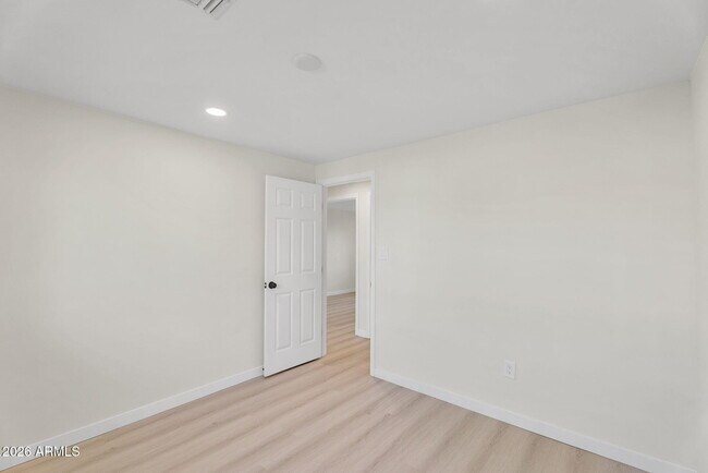 Building Photo - 3545 E Friess Dr