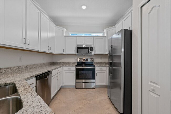 Building Photo - 4240 Lemongrass