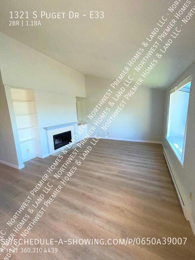 Building Photo - 1321 S Puget Dr