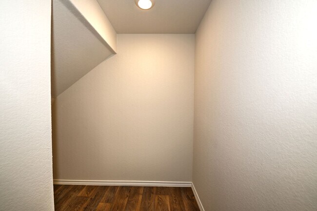 Building Photo - 13507 Hummel Lp