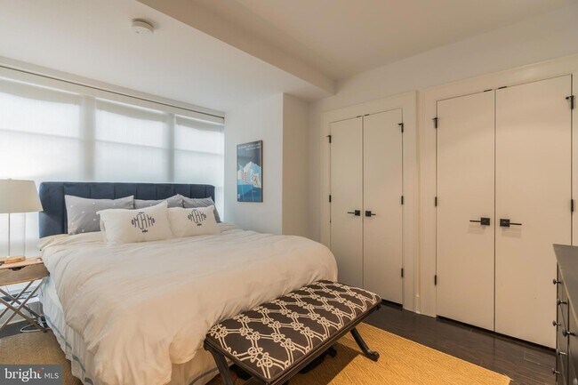 Building Photo - 1011 M St NW