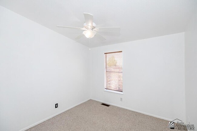 Building Photo - 10439 E 37th St