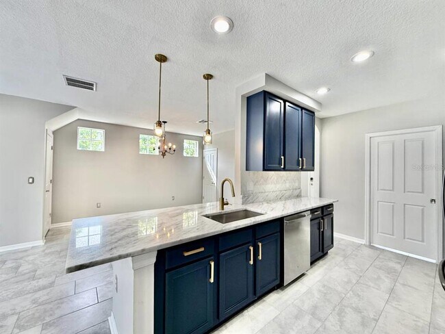 Building Photo - 10653 Marsha Dr