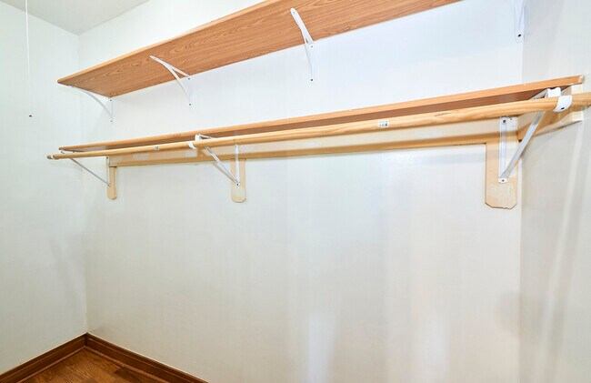 Building Photo - 3222 W Warner Ave