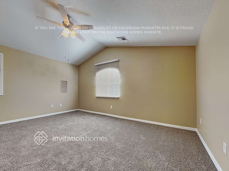 Building Photo - 2040 Wexford Green Dr