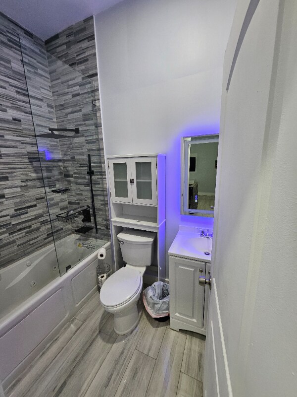 Building Photo - 5433 SW 19th St