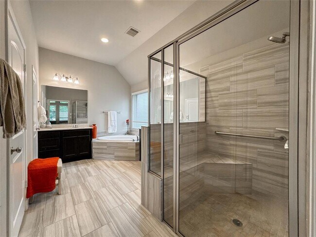 Building Photo - 10702 Longpoint Path