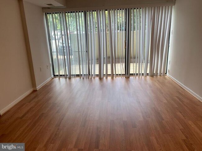 Building Photo - 2921 N Leisure World Blvd