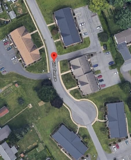 Building Photo - 375 Girio Terrace