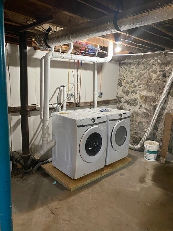 Building Photo - 31 Brazil St
