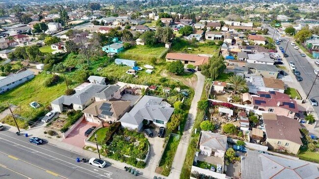 Building Photo - 2020 Euclid Ave