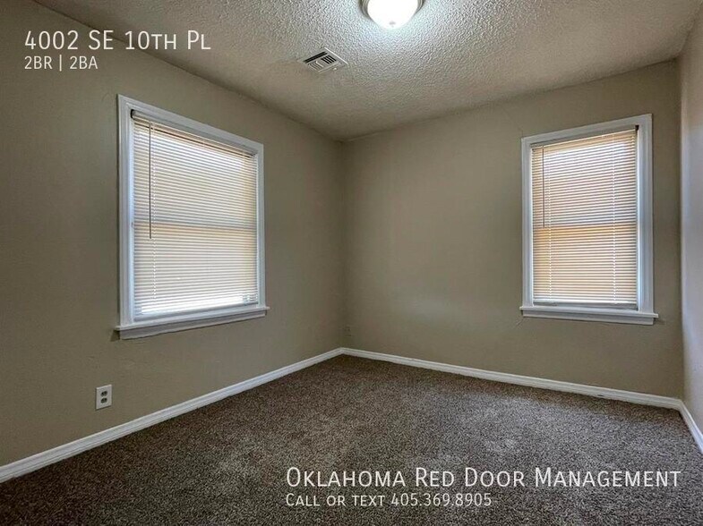 Building Photo - 4002 SE 10th Pl