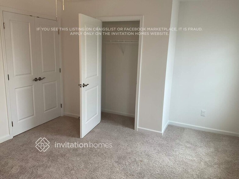 Building Photo - 3802 Lantern Ln