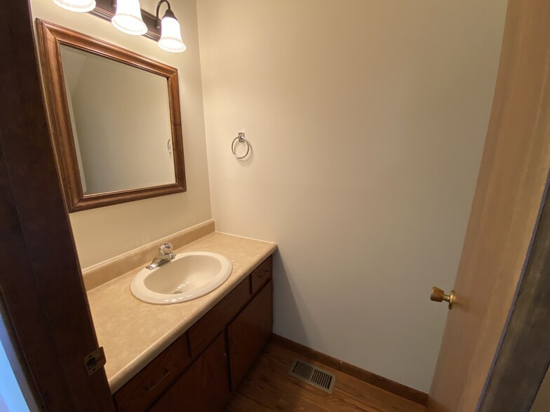 1/2 Bath - 1704 Trails Dr