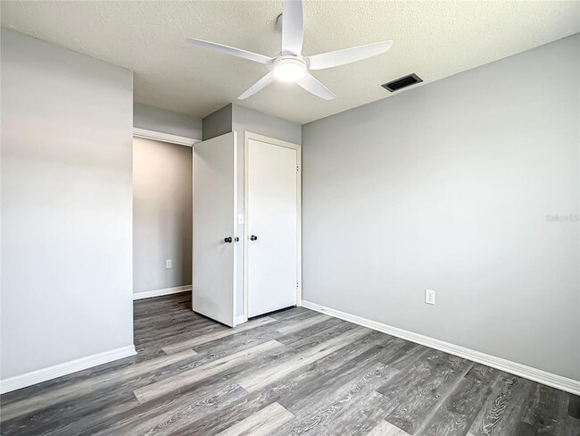 Building Photo - 5576 W Pine Cir