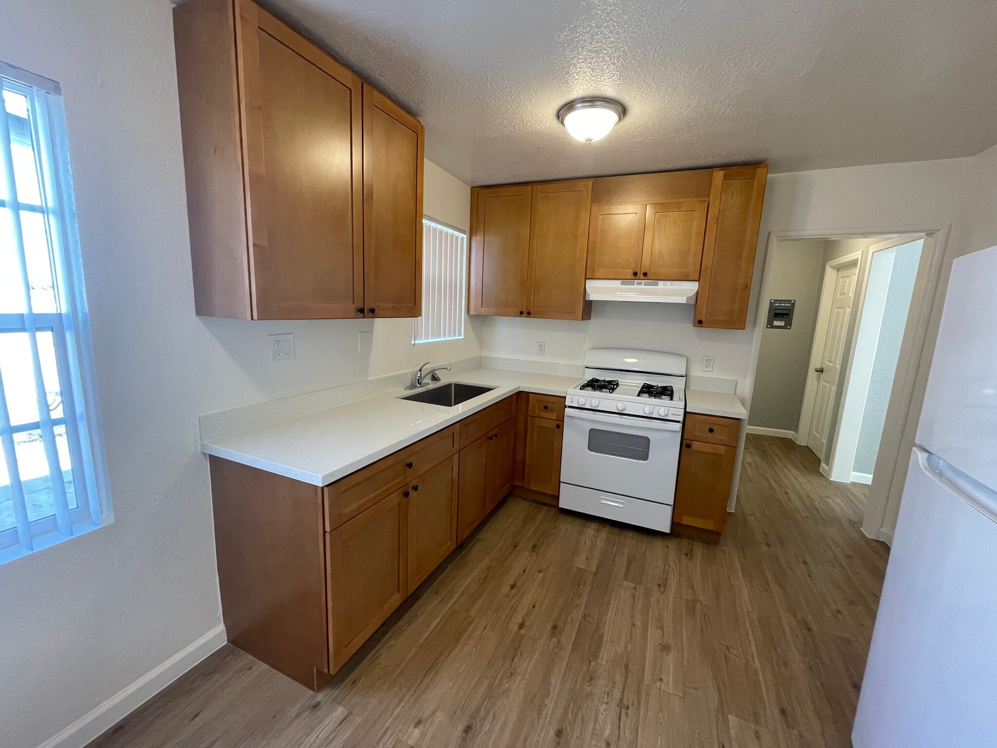 Building Photo - Garden Villas Apartments
