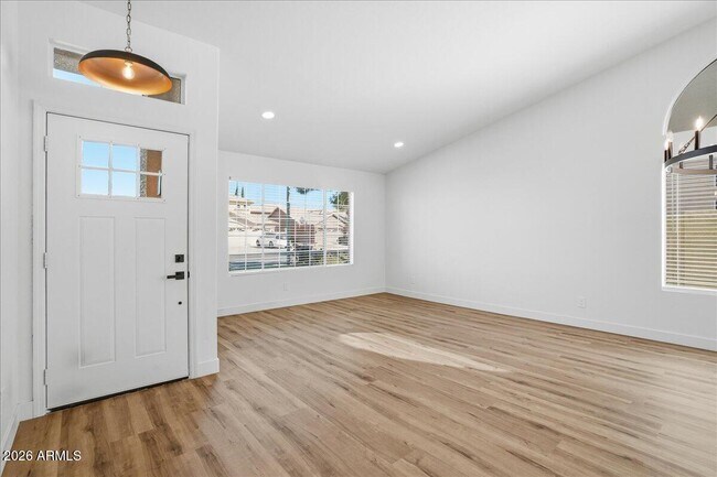 Building Photo - 3743 W Shannon St