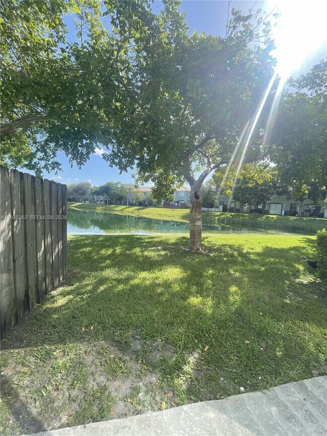 Building Photo - 2865 SE 15th Rd