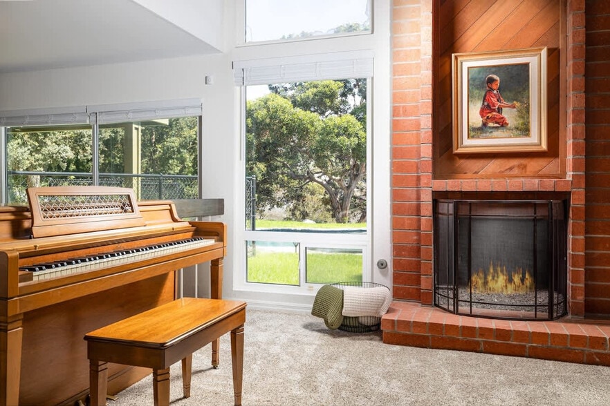 Primary Photo - 1023 Sea Village Dr