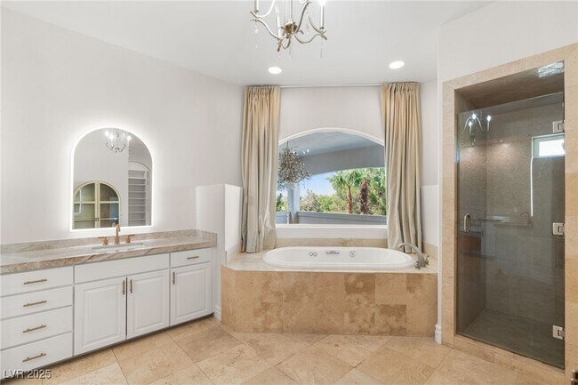 Building Photo - 2272 Coral Ridge Ave