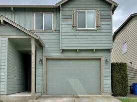 Building Photo - 11416 NE 125th Ave