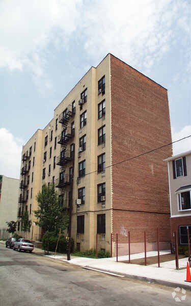 Primary Photo - Sharon House