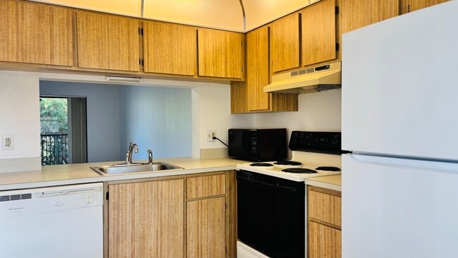 Building Photo - 1230 S Military Trail