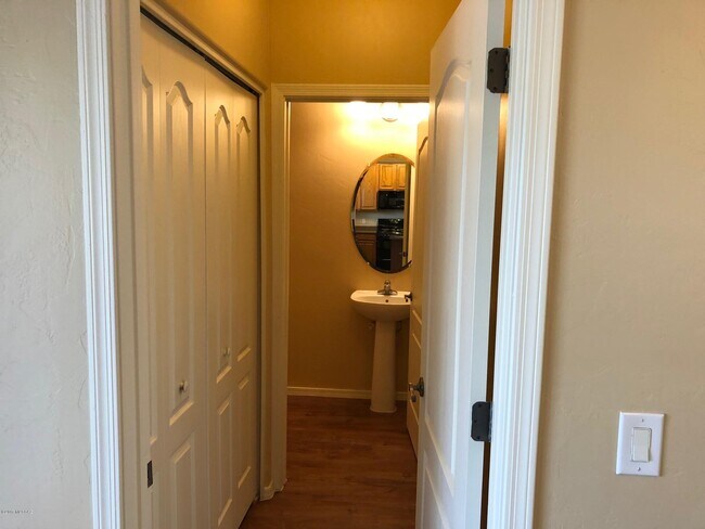 Building Photo - 3248 N Rambling Creek Pl