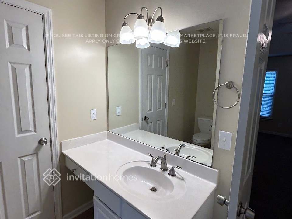 Building Photo - 6007 Armor Dr