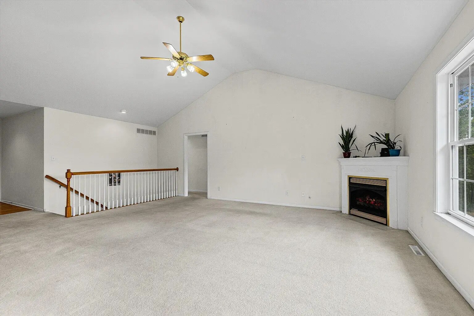 Building Photo - 4200 Cedar Crest Ln