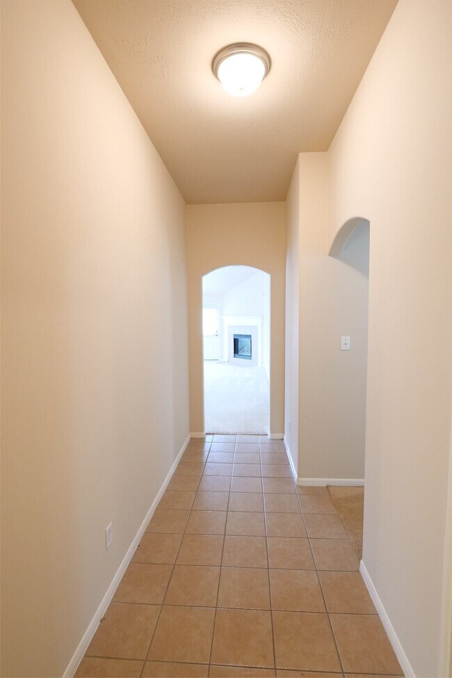 Building Photo - 19127 Canaras Ct