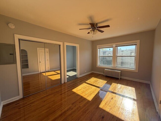 Building Photo - 0 bedroom in Chicago IL 60626